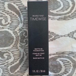 Mary Kay Timewise Matte 3D Foundation